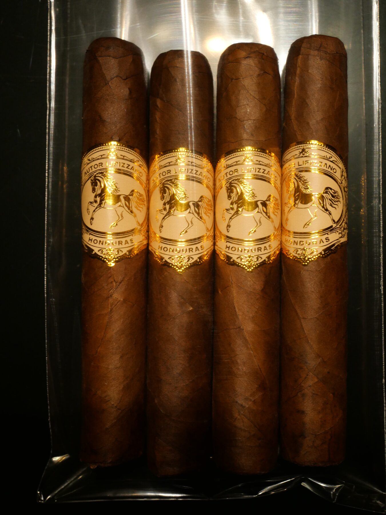 Bolsa de celofán con 4 puros Autor Lipizzano